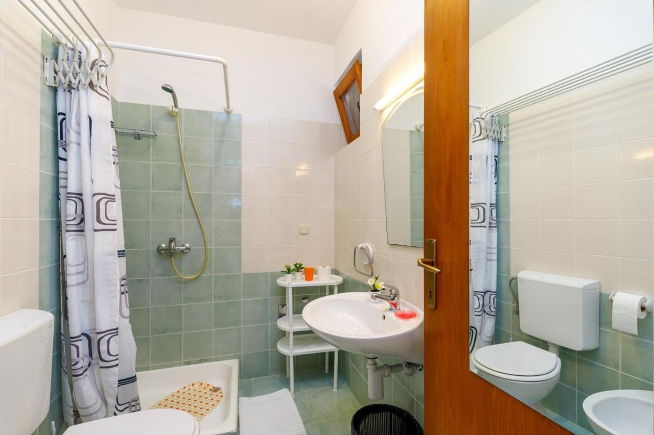 Apartments Pernar Poreč Eksteriør bilde